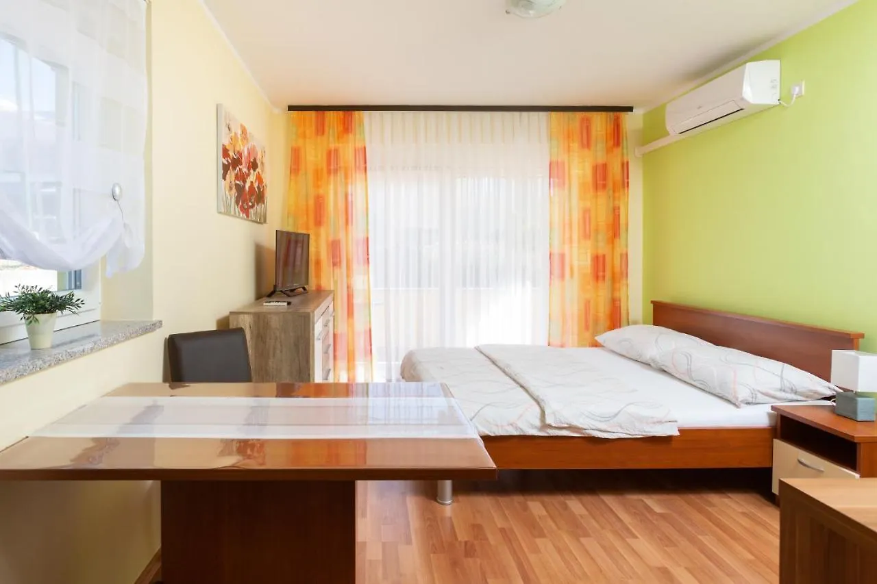 Tina Apartment Medulin 0*,  Croatia