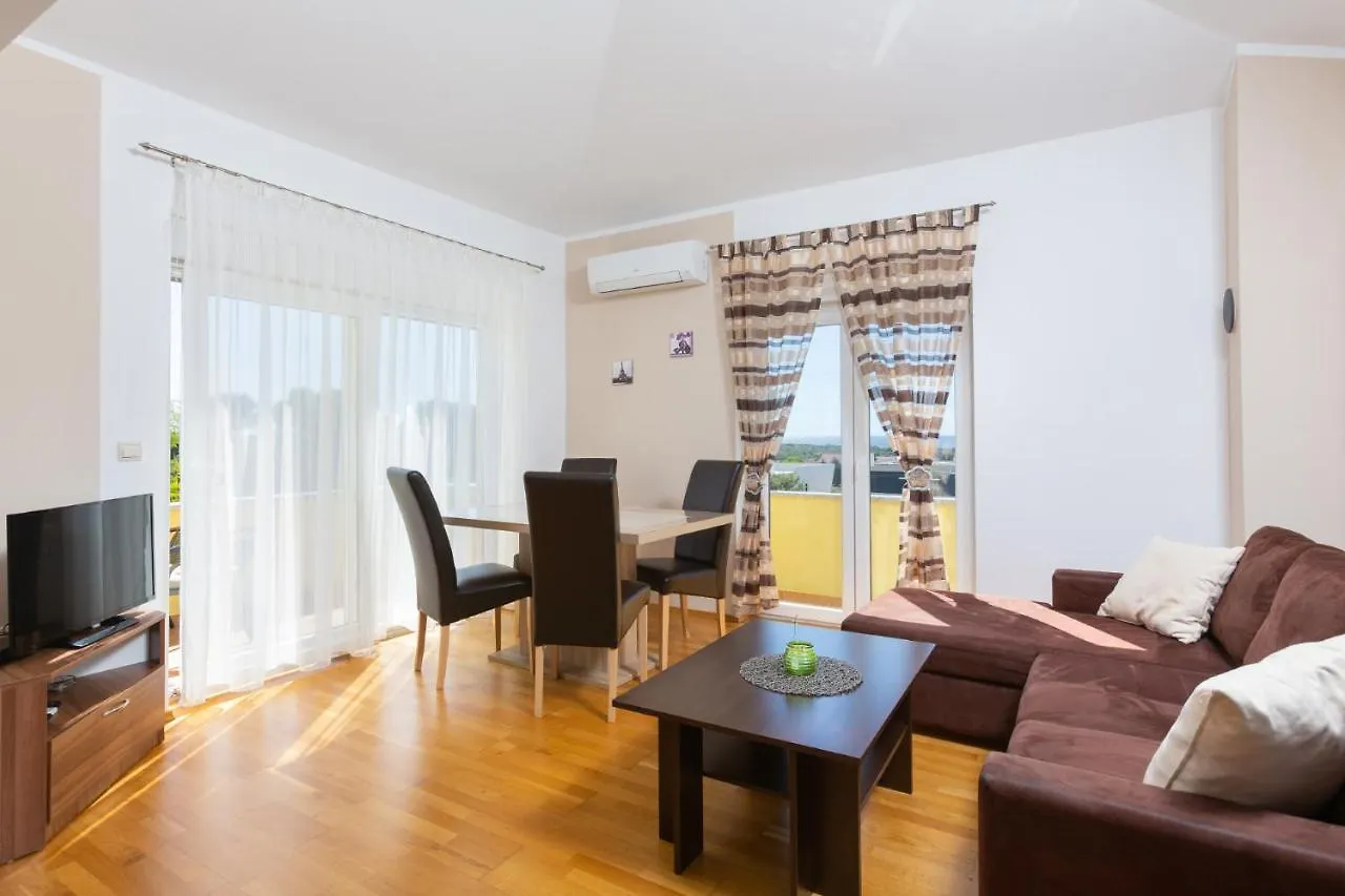Tina Apartment Medulin