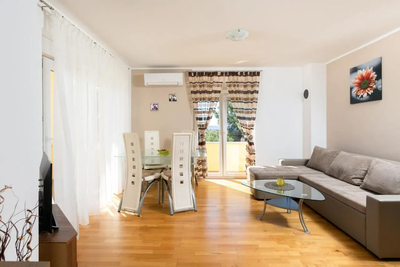 Tina Apartment Medulin